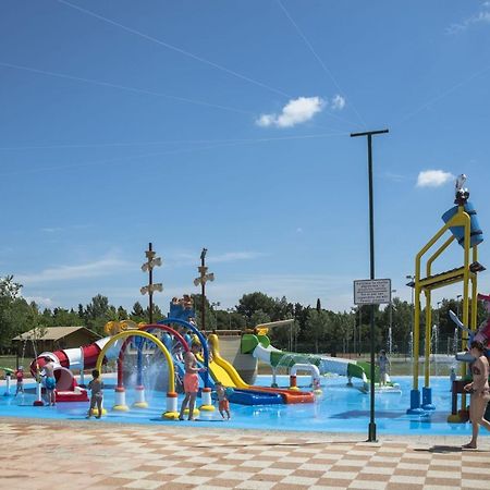 Happy Camp Mobile Homes In Centro Vacanze Bi Village ฟาชานา ภายนอก รูปภาพ